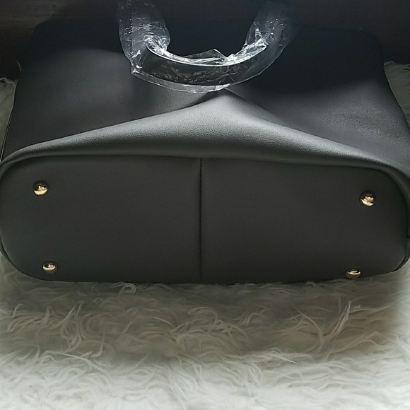 Purse - Picture 4 of 4